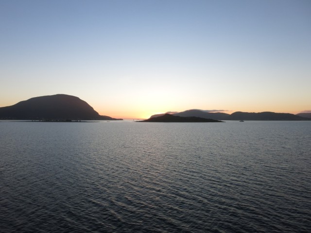 Hurtigruten_2015-06-27_23-20-3